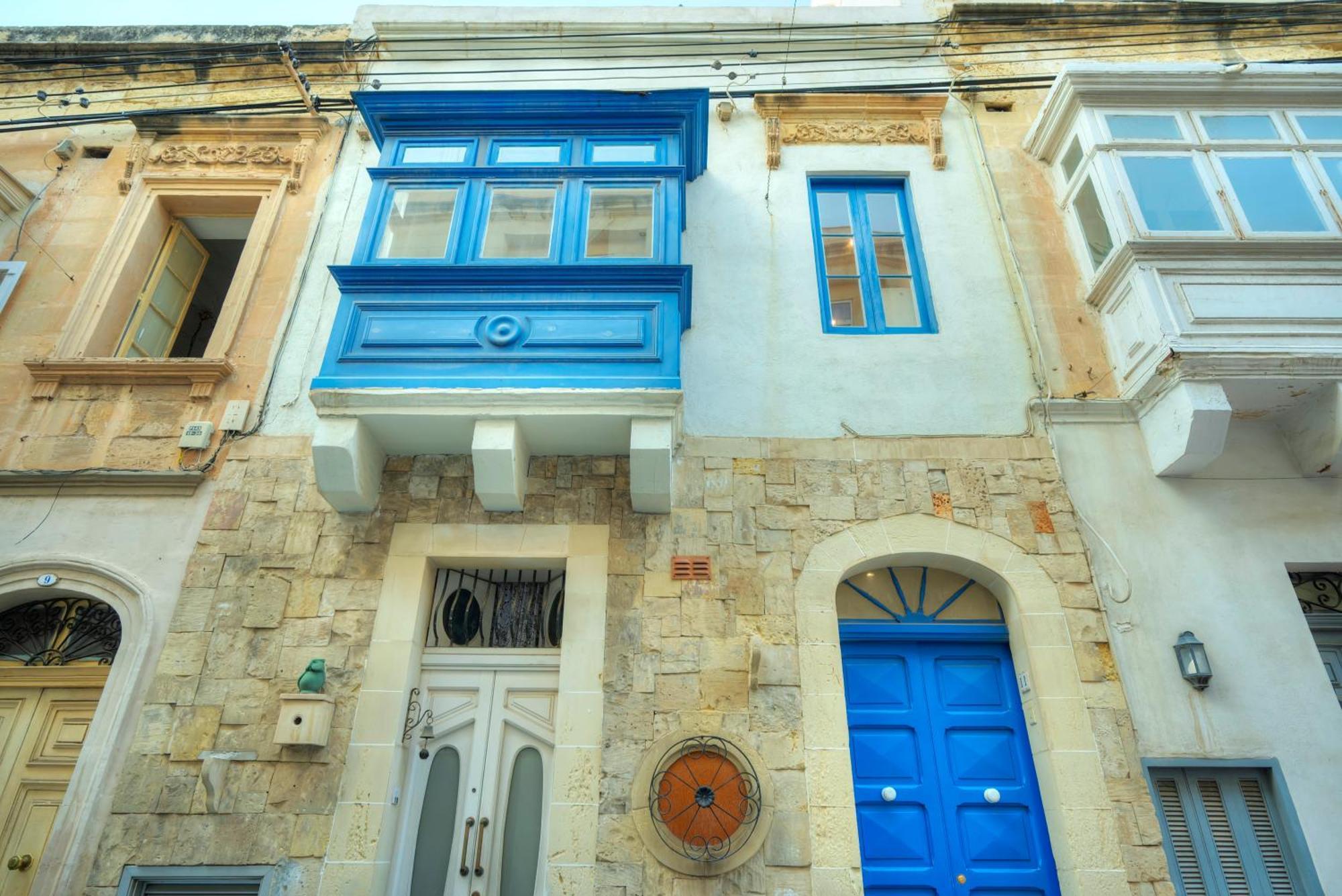 Seaview Sliema 30 Seconds To High Street & Ferry, 2X Double En-Suite Bedrooms, Modern Whole Traditional Townhouse, Kitchen, Living Area, & Roof Terrace Zewnętrze zdjęcie
