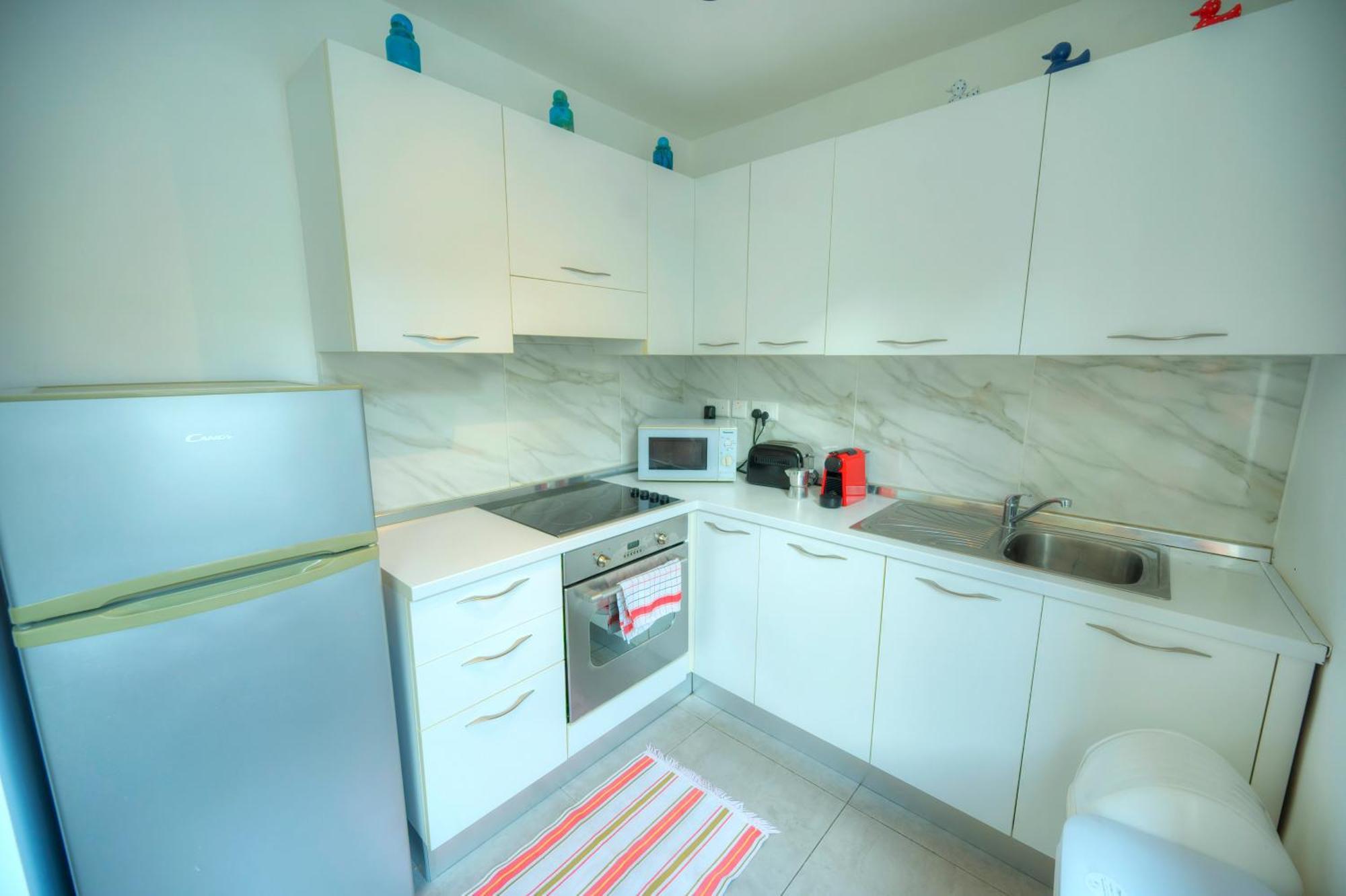 Seaview Sliema 30 Seconds To High Street & Ferry, 2X Double En-Suite Bedrooms, Modern Whole Traditional Townhouse, Kitchen, Living Area, & Roof Terrace Zewnętrze zdjęcie