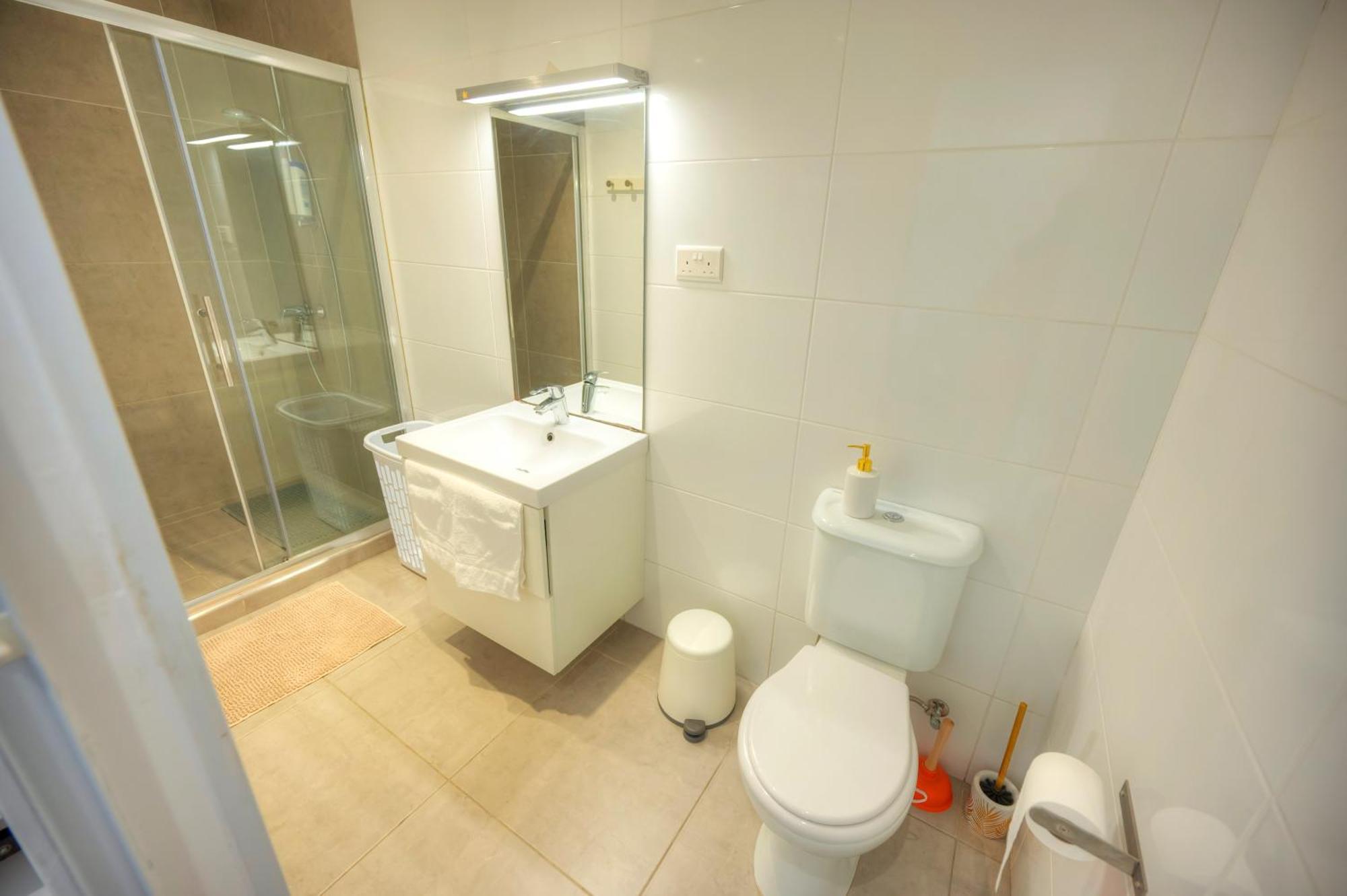 Seaview Sliema 30 Seconds To High Street & Ferry, 2X Double En-Suite Bedrooms, Modern Whole Traditional Townhouse, Kitchen, Living Area, & Roof Terrace Zewnętrze zdjęcie